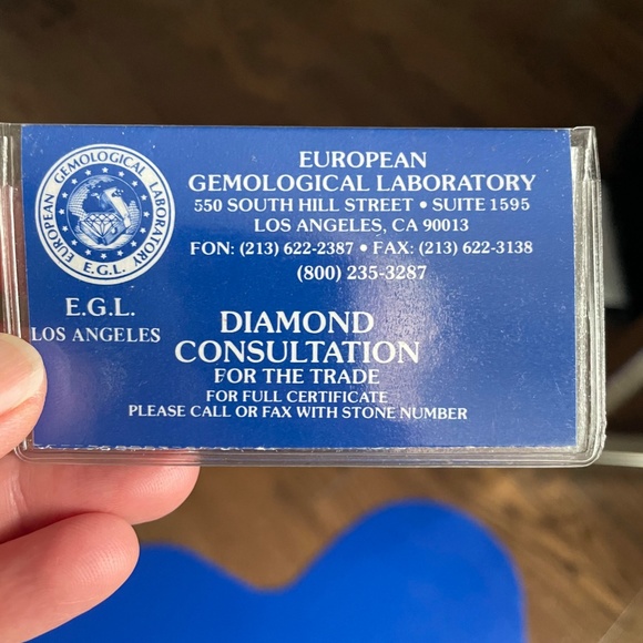 Brilliant Cut Modern Diamond Ring - Picture 4 of 5